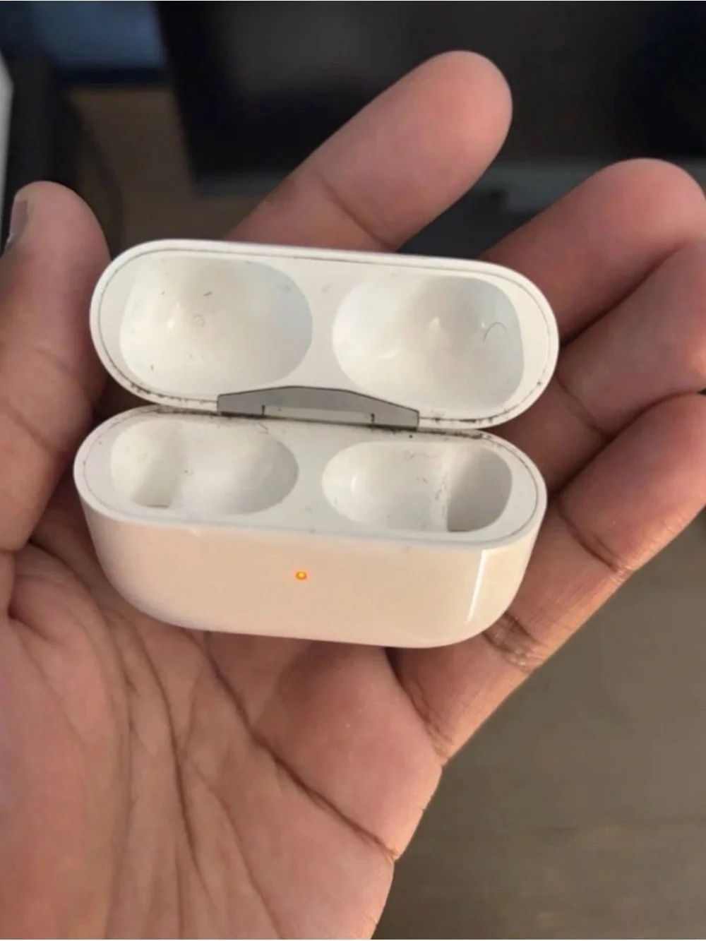 Damaged Airpod Pros 1st Gen (read description)